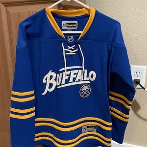 Reebok Women’s small Buffalo Sabres hockey jersey (40th Anniversary edition)